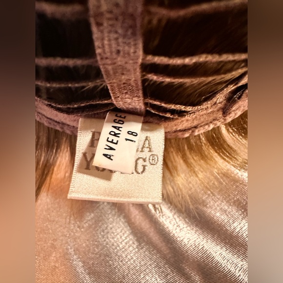 🪮✨Paula Young color 18 light ash brown Wig - Picture 13 of 13